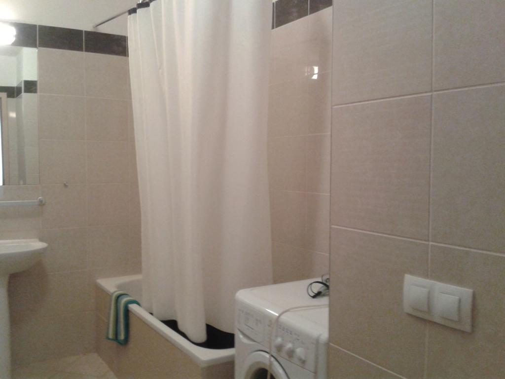 Gozsdu Suite Apartment Budapeste Exterior foto
